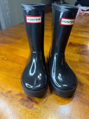 Sold ❌❌❌❌❌Hunter Kids First Rain Boots Black Waterproof Rubber Pull On Size